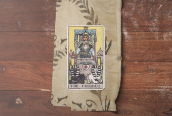 Lá Bài The Chariot (Cỗ Xe): Chiến Thắng Đến Từ Ý Chí Sắt Đá