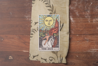 Lá Bài The Sun (Mặt Trời): Niềm Vui Rực Rỡ, Sự Thật Và Thành Công Trọn Vẹn